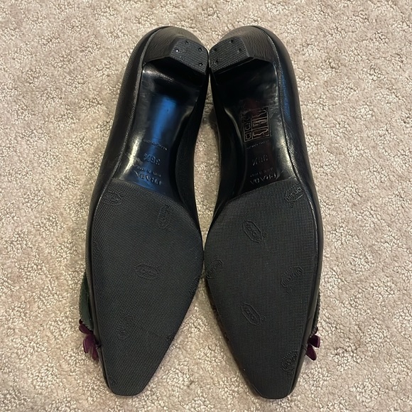Prada kitten heels - Picture 3 of 7